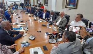 Gobierno justifica reducci&oacute;n a presupuesto de Educaci&oacute;n