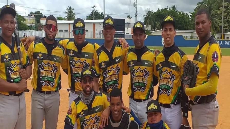 Monarcas ganan y suben al primer lugar en torneo Lisoa Monarcas ganan y suben al primer lugar en torneo Lisoa