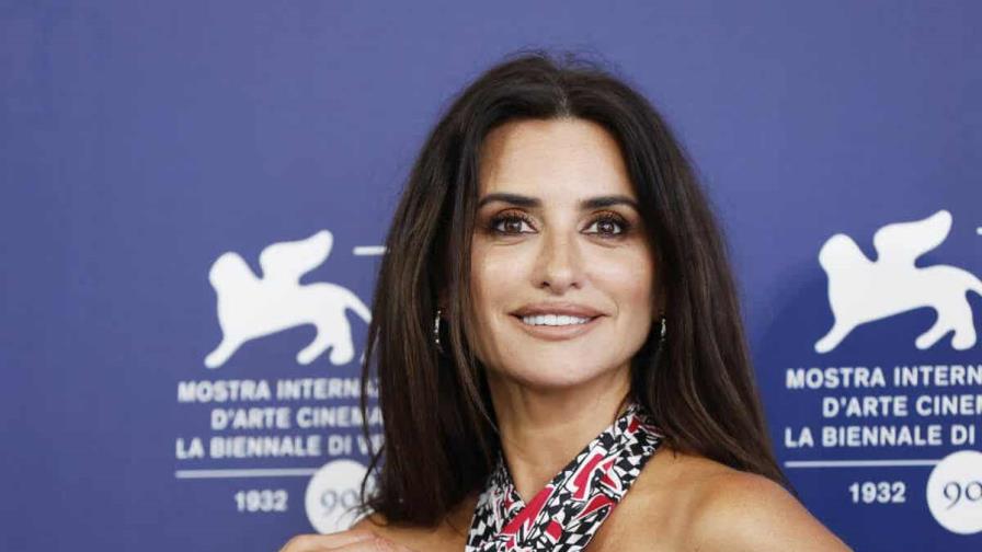 Penélope Cruz y Tilda Swinton, dos looks destacados en la alfombra roja de Venecia