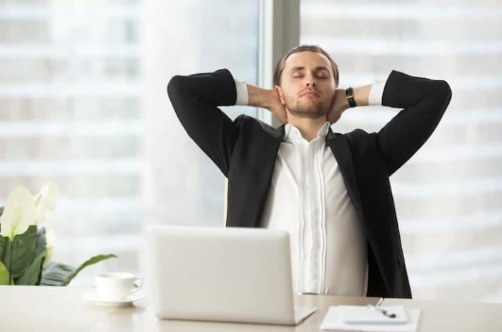 Ejercicios ideales para hacer pausas en el trabajo