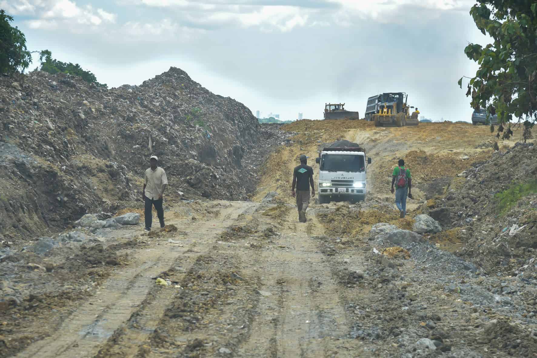 Carretra hacia La Isabela.