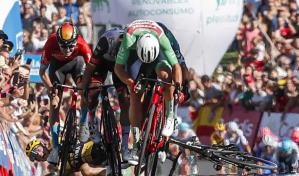 El campeón Roglic abandona la Vuelta tras caída