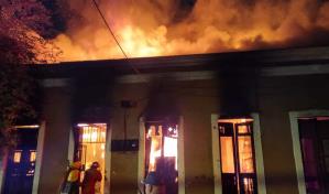 Fuego afectó condominio en la Ciudad Colonial