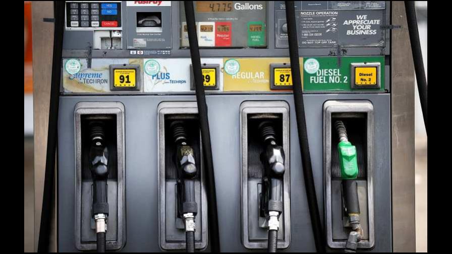 Cuánto es lo más bajo que puede llegar la gasolina este año en EE.UU.