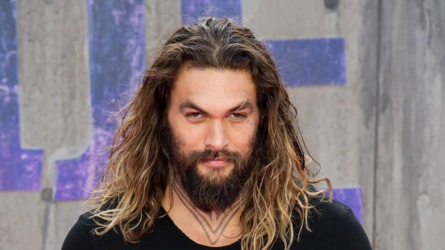Video | Jason Momoa se cortó el cabello en vivo y reveló las razones