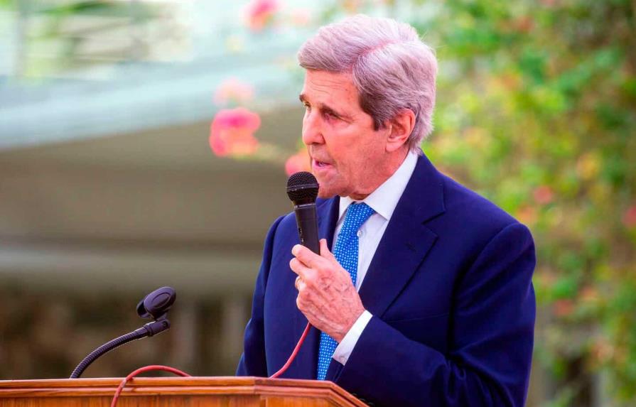 Kerry da positivo por covid-19 durante la COP27 en Egipto