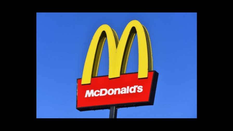 McDonalds suspende IA con la que tomaba pedidos desde el coche por resultados contradictorios