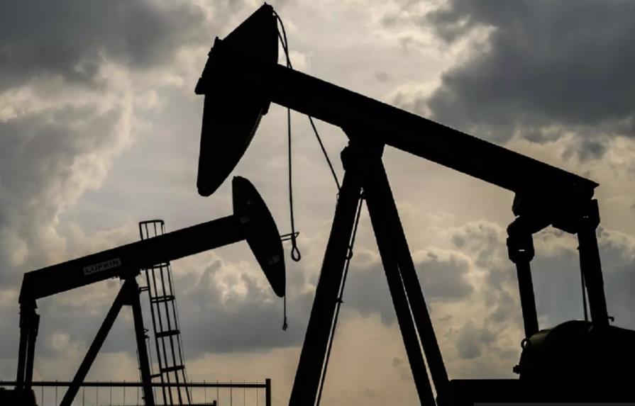 El petróleo de Texas abre con una bajada del 0.97 %, hasta los 86.04 dólares