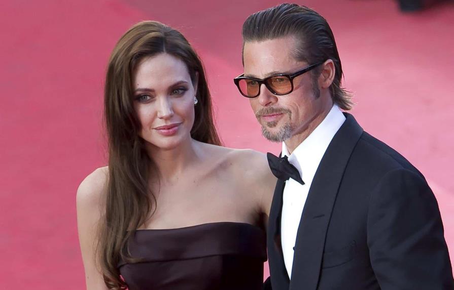 Angelina Jolie demanda a Brad Pitt por 250 millones de dólares