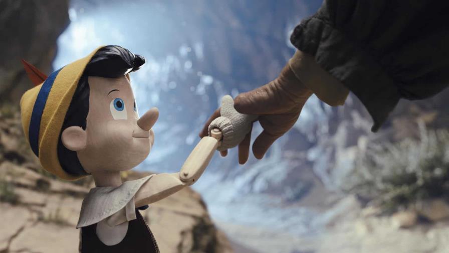 Disney estrena nueva versión de “Pinocchio” con Tom Hanks como Geppetto