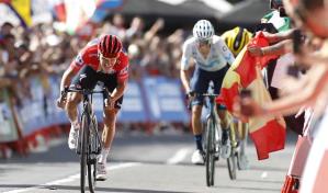 Evenepoel gana etapa y se consolida como líder de la Vuelta