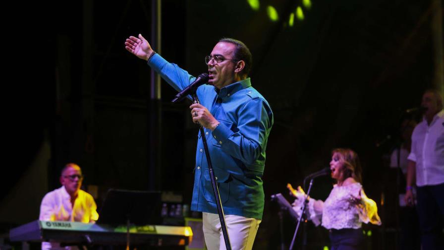 Miles de salseros disfrutaron de un reencuentro con Gilberto Santa Rosa