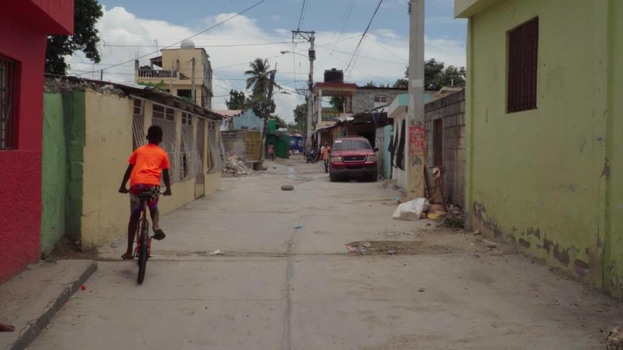 Rehabilitan siete cañadas en Santo Domingo Este