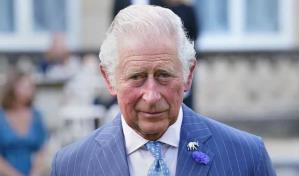 El rey Carlos llora la muerte de una soberana querida y una madre muy amada