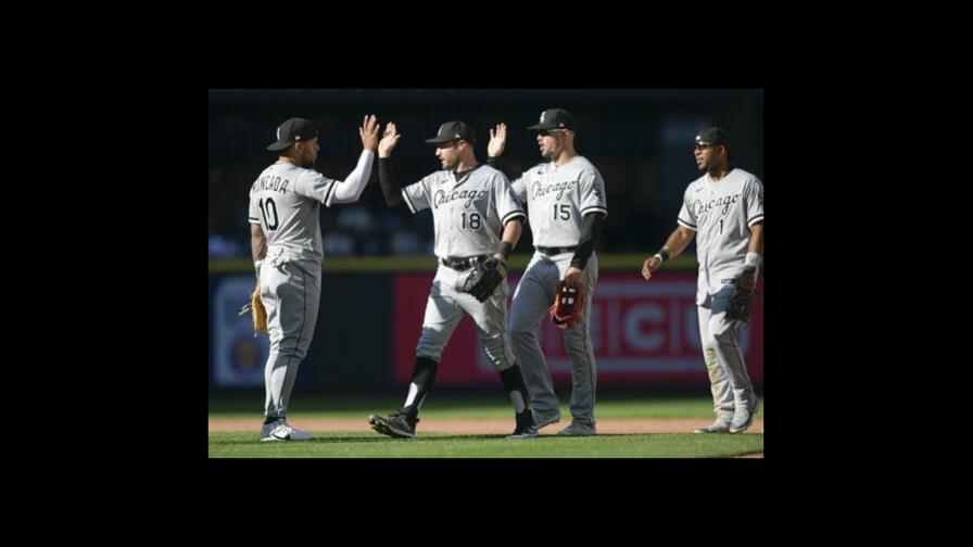 Eloy Jiménez empuja tres y los Medias Blancas vencen a Marineros