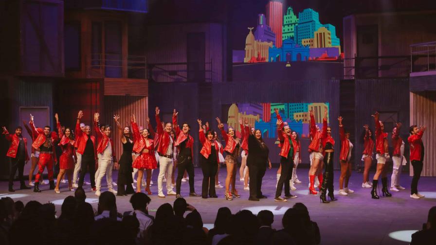 “Hoy No Me Puedo Levantar” emociona la Sala Principal del Teatro Nacional