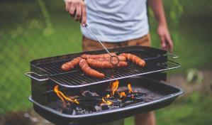 “A los carnívoros y amantes del ‘BBQ’”