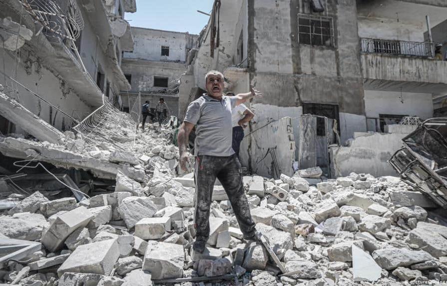 Al menos siete civiles muertos en bombardeos rusos en Siria, dicen ONG