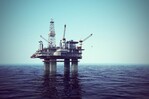 El petr&oacute;leo de Texas sube a US$102.5 por nuevas tensiones en el estecho de Ormuz