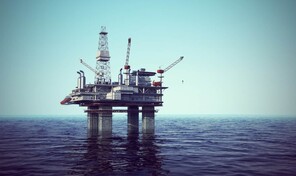 El petr&oacute;leo sube por temor a una escalada en Medio Oriente