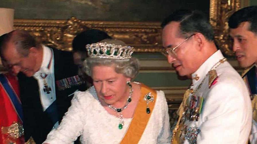 Las últimas horas de Isabel II atrajeron a su familia a su lecho de muerte