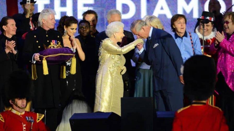 Dios bendiga a la reina: celebridades se despiden de Isabel II
