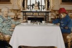 Cuando la reina Isabel II y Paddington, el famoso personaje infantil británico, compartieron el té Cuando la reina Isabel II y Paddington, el famoso personaje infantil británico, compartieron el té