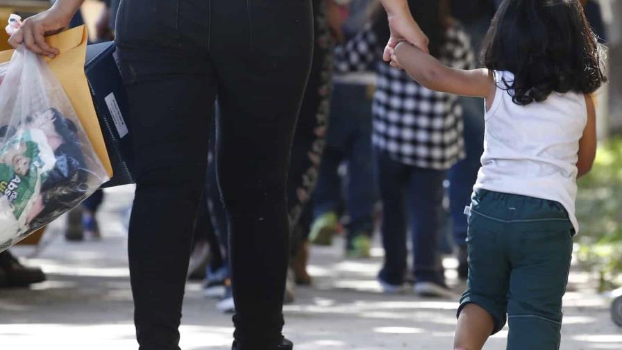 EEUU y grupos de derechos acuerdan protecciones a adolescentes migrantes