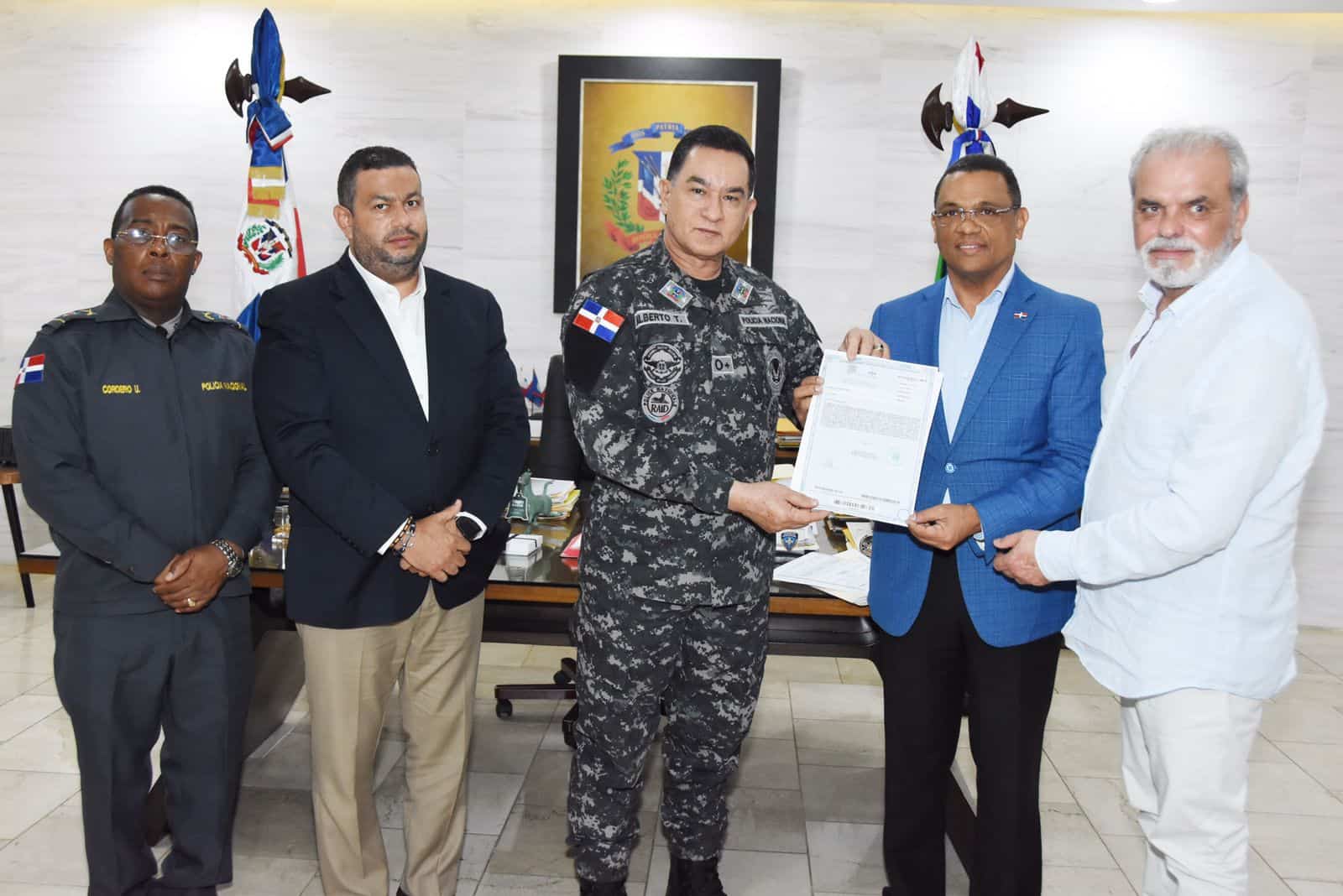 Director de la Policía y de la Unidad de Titulación