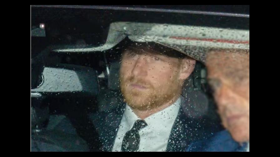 El príncipe Harry, último miembro de la Familia Real en llegar al castillo Aberdeenshir