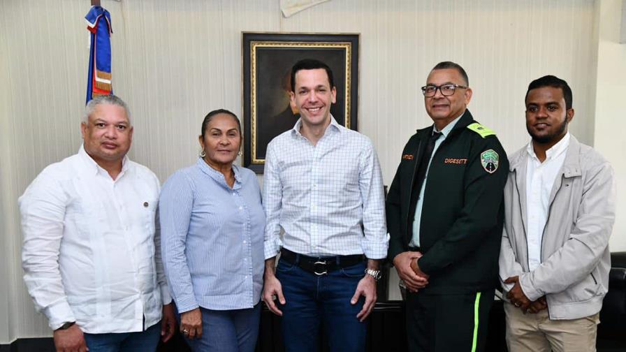 Intrant entrega Plan de Movilidad Urbana a San Francisco de Macorís