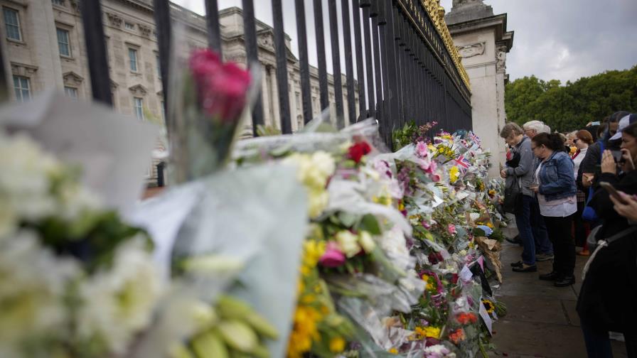 Críticas por la suspensión de la jornada de Premier debido a la muerte de Isabell II Críticas por la suspensión de la jornada de Premier debido a la muerte de Isabell II
