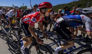 Evenepoel defiende su ventaja en la 20ma etapa en la Vuelta