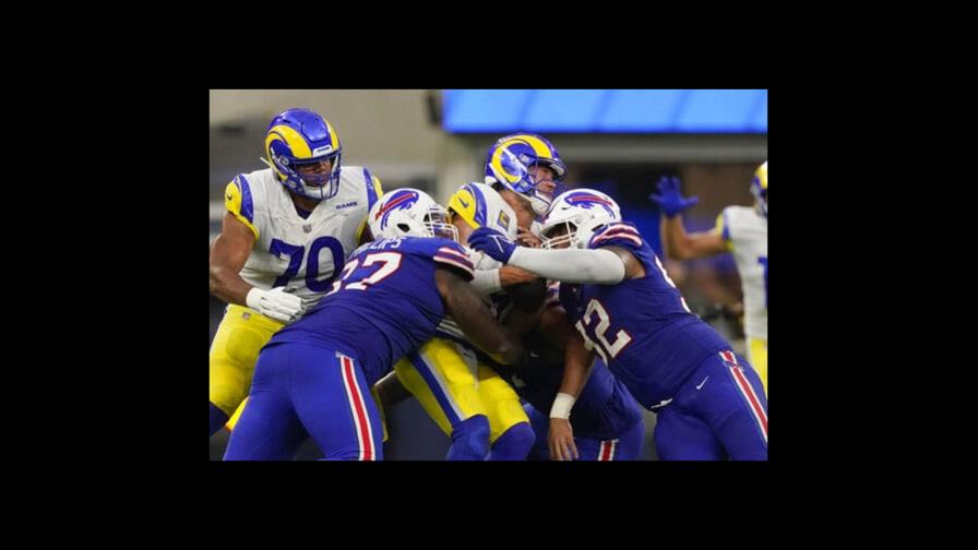 Rams necesitan mejorar en todo después de paliza ante Bills