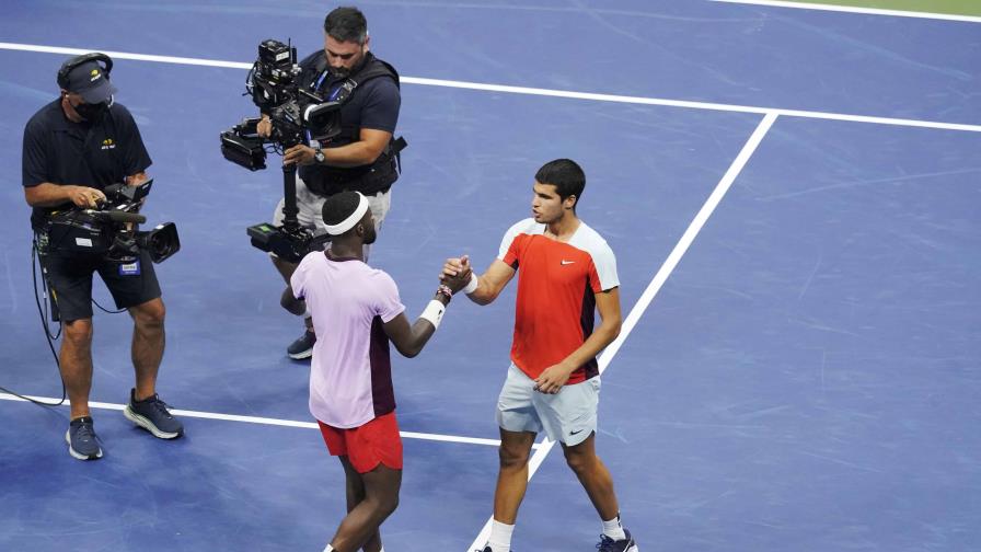 Alcaraz supera a Tiafoe en 5 sets, va a la final del US Open