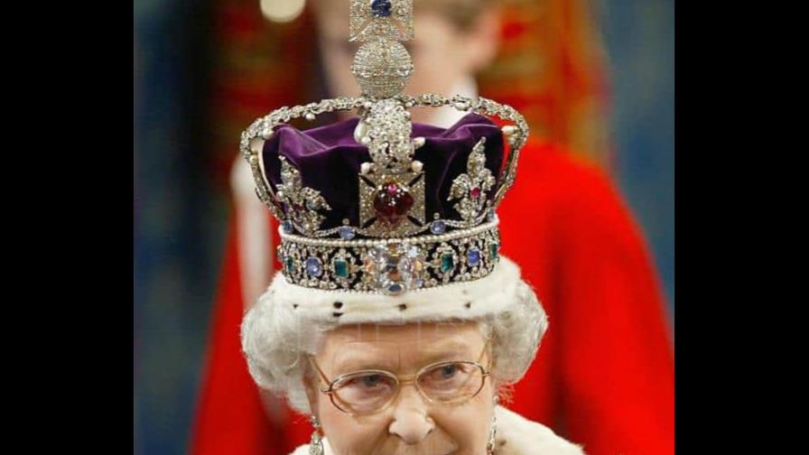 Kohinoor, el disputado diamante asiático en la corona de la reina británica
