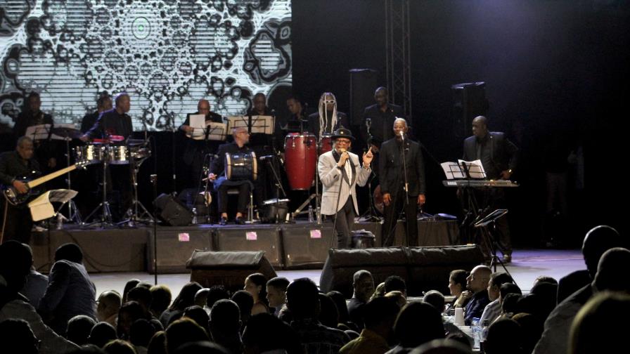 Sergio Vargas protagoniza una celebración histórica de sus años de carrera artística