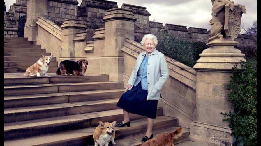 El príncipe Andrés y Sarah Ferguson se quedarán con los corgis de Isabel II