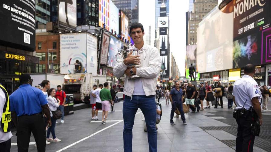 Carlos Alcaraz, alegría y alivio para el tenis español Carlos Alcaraz, alegría y alivio para el tenis español