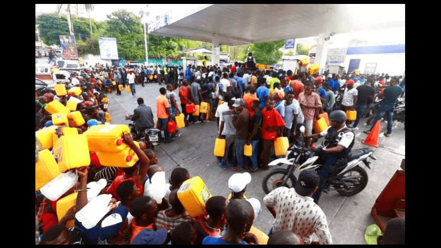 La próxima subida de los combustibles, un desafío más para los haitianos