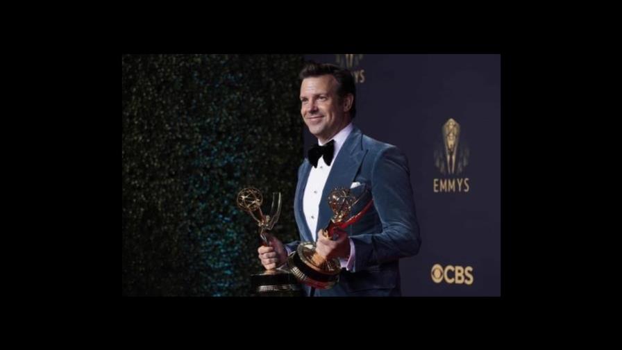Premios Emmy: presentadores, favoritos, hora y cómo verlos por televisión e internet