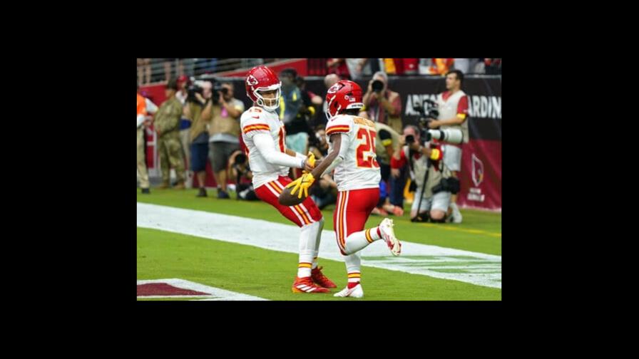 Chiefs maltratan a Cardinals con cinco pases de touchdowns de Mahomes Chiefs maltratan a Cardinals con cinco pases de touchdowns de Mahomes