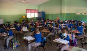 Lista de espera de cupos escolares en el distrito 12-01 asciende a unos 2,400 niños Lista de espera de cupos escolares en el distrito 12-01 asciende a unos 2,400 niños