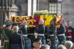Los cuatro hijos de Isabel II realizan la vigilia tradicional en la Catedral de San Gil de Edimburgo