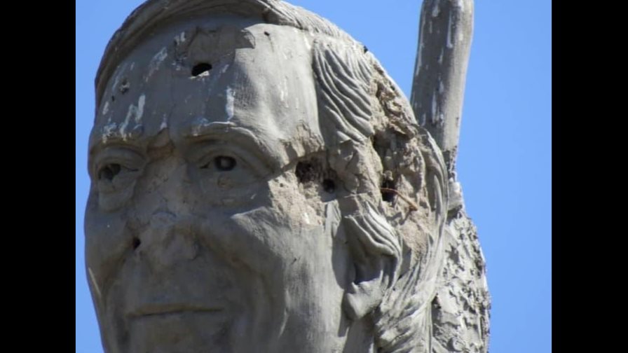 Presidente argentino denuncia en redes ataque a monumento de Néstor Kirchner Presidente argentino denuncia en redes ataque a monumento de Néstor Kirchner