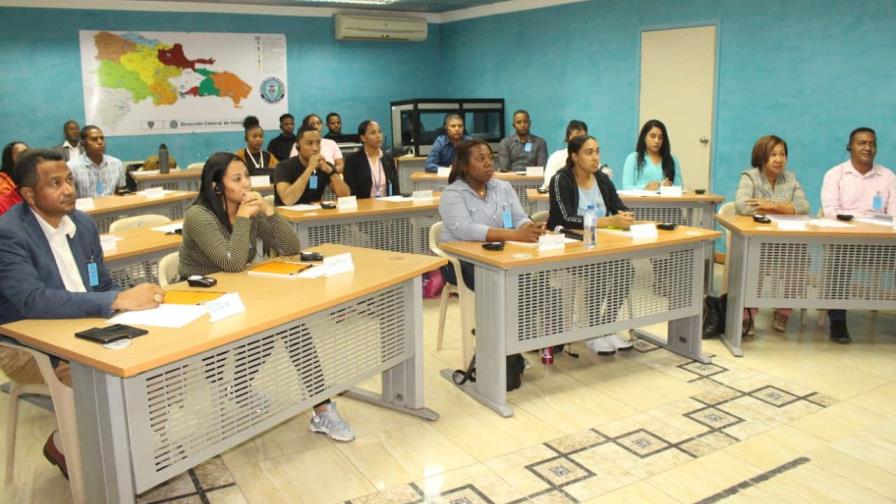 Policías se capacitan para enfrentar la Trata y Tráfico de Personas Policías se capacitan para enfrentar la Trata y Tráfico de Personas