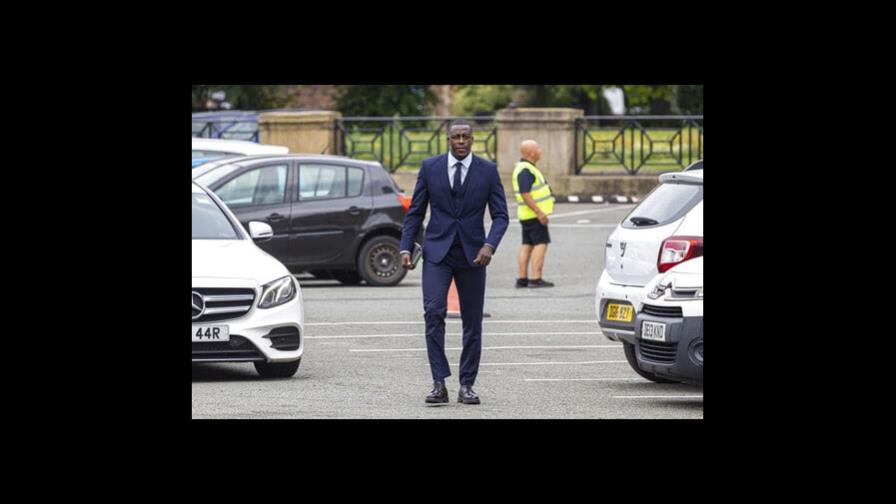 Mendy es exonerado de un cargo de violación