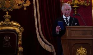 Carlos III inicia primera visita a Irlanda del Norte desde su proclamación