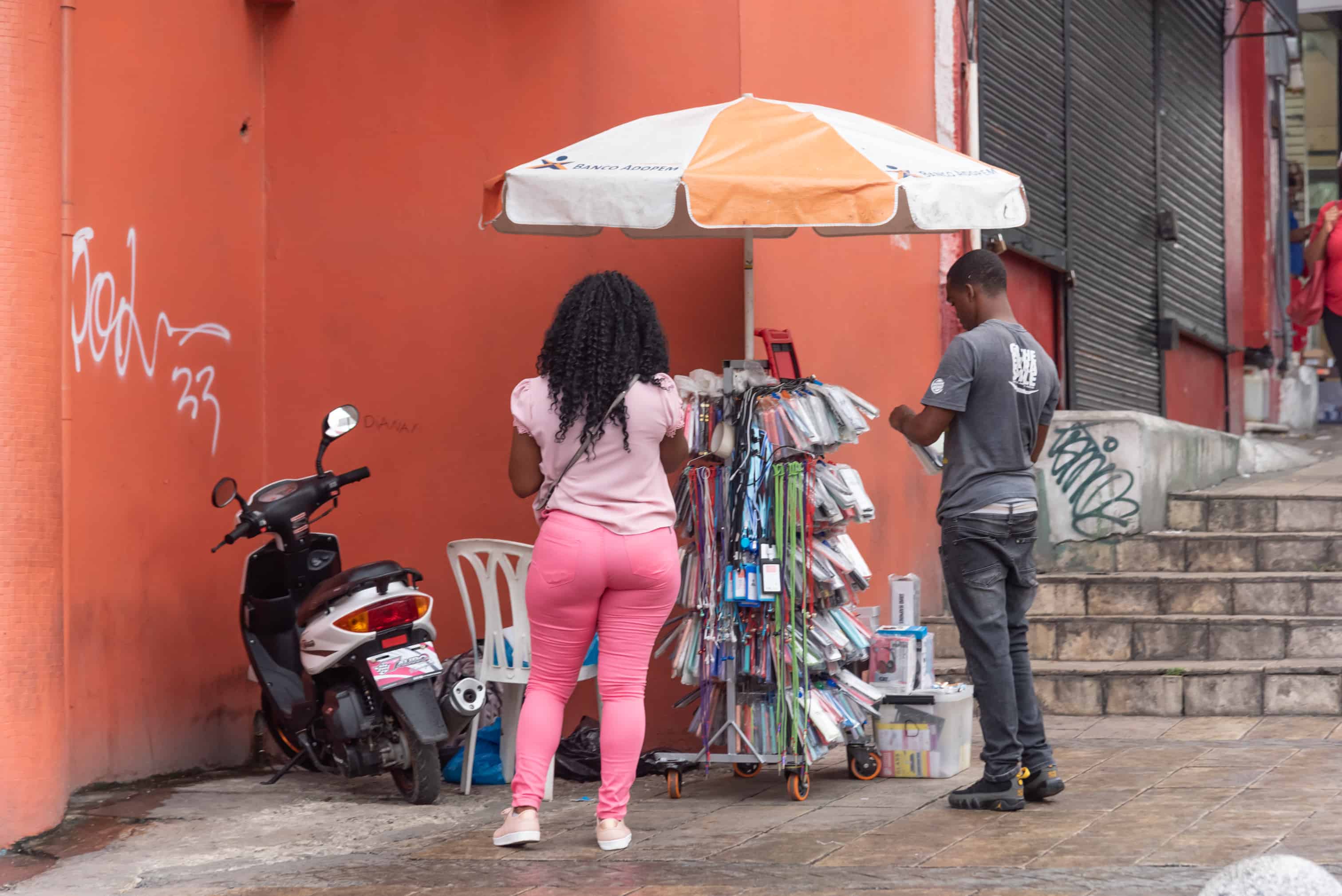 En una esquina de la ciudad