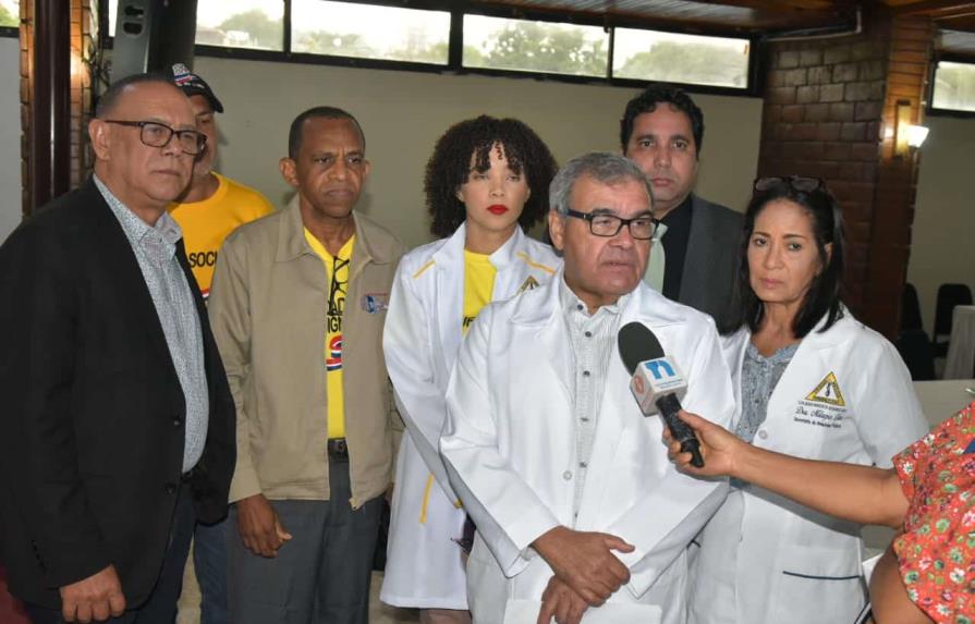 Médicos llevarán lucha contra las AFP y ARS a Santiago